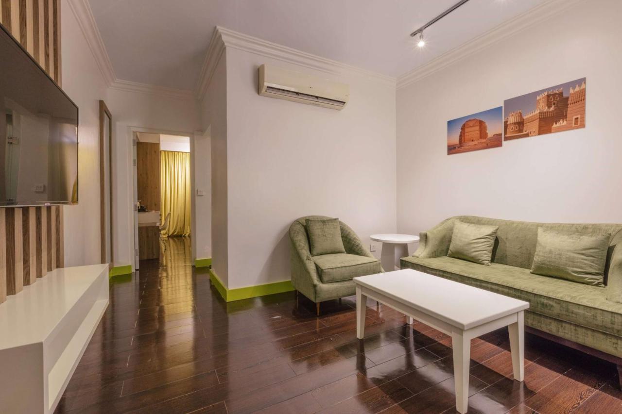 Super 8 Hotel Al Riyadh By Wyndham מראה חיצוני תמונה